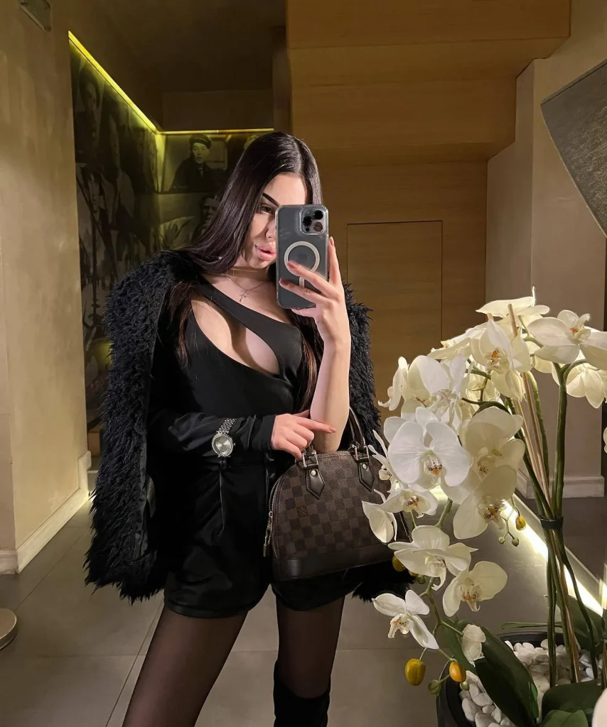 Alice - Premium Escort Model Mallorca | Vip Escorts Mallorca