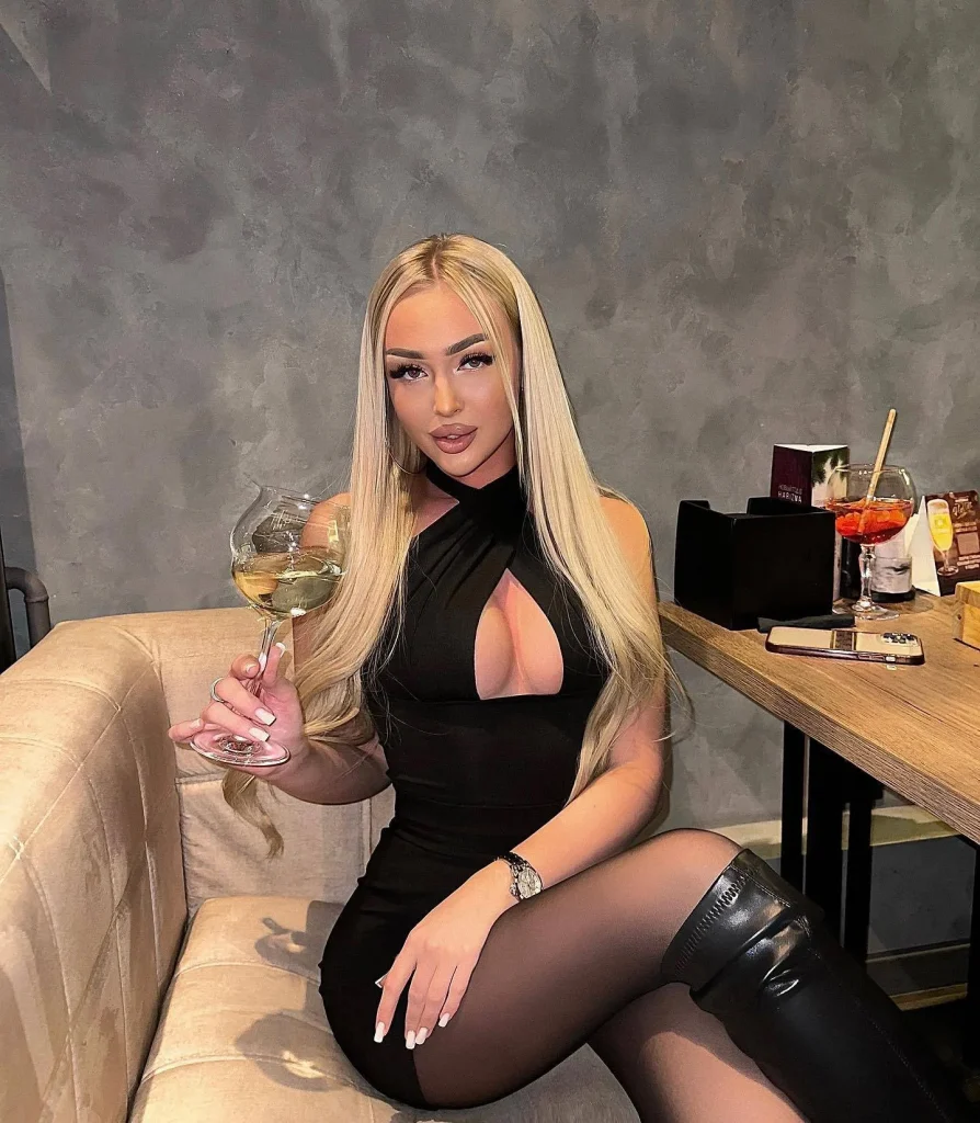 Isabella - Premium Escort Model Mallorca | Vip Escorts Mallorca