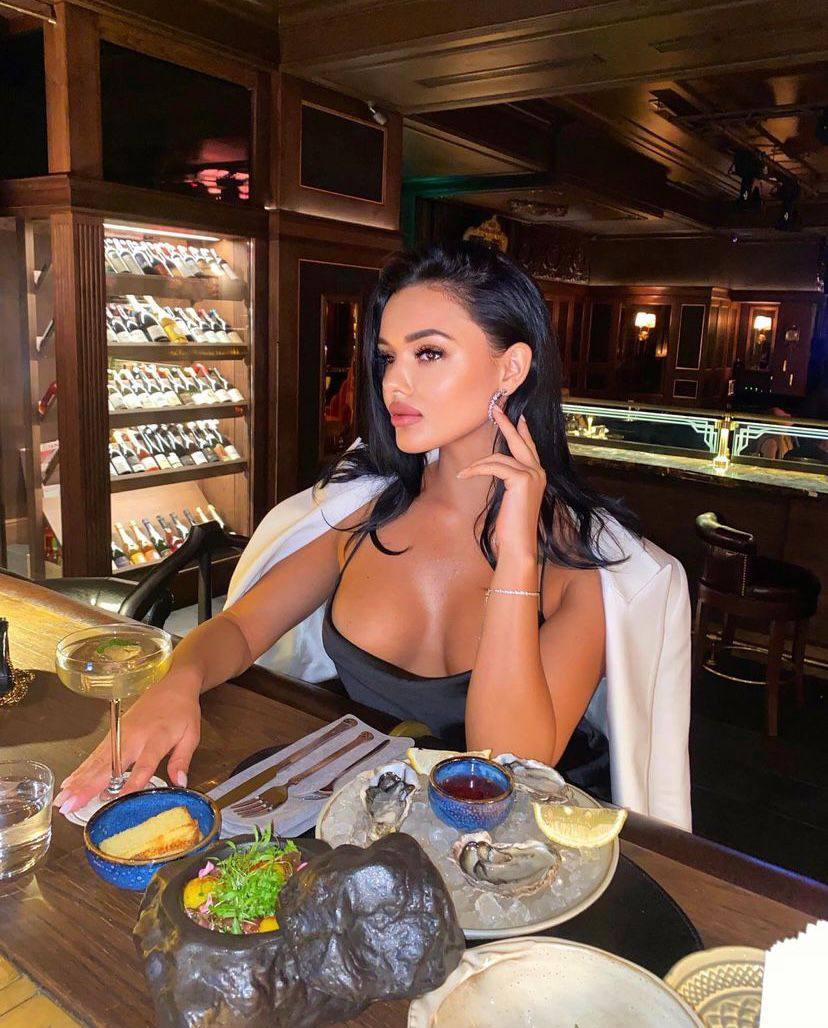 Sara - Premium Escort Model Mallorca | Vip Escorts Mallorca